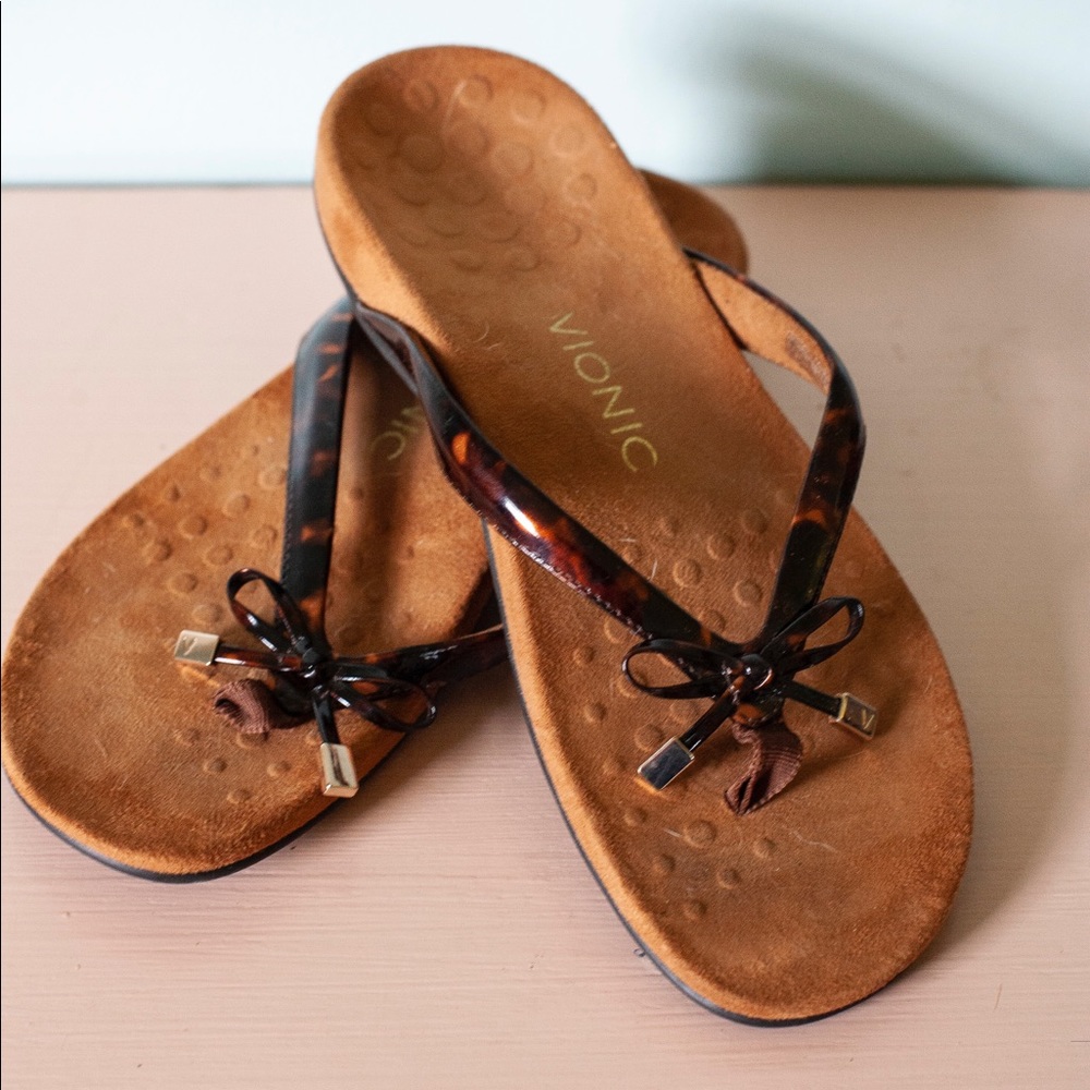 Vionic Flip Flops